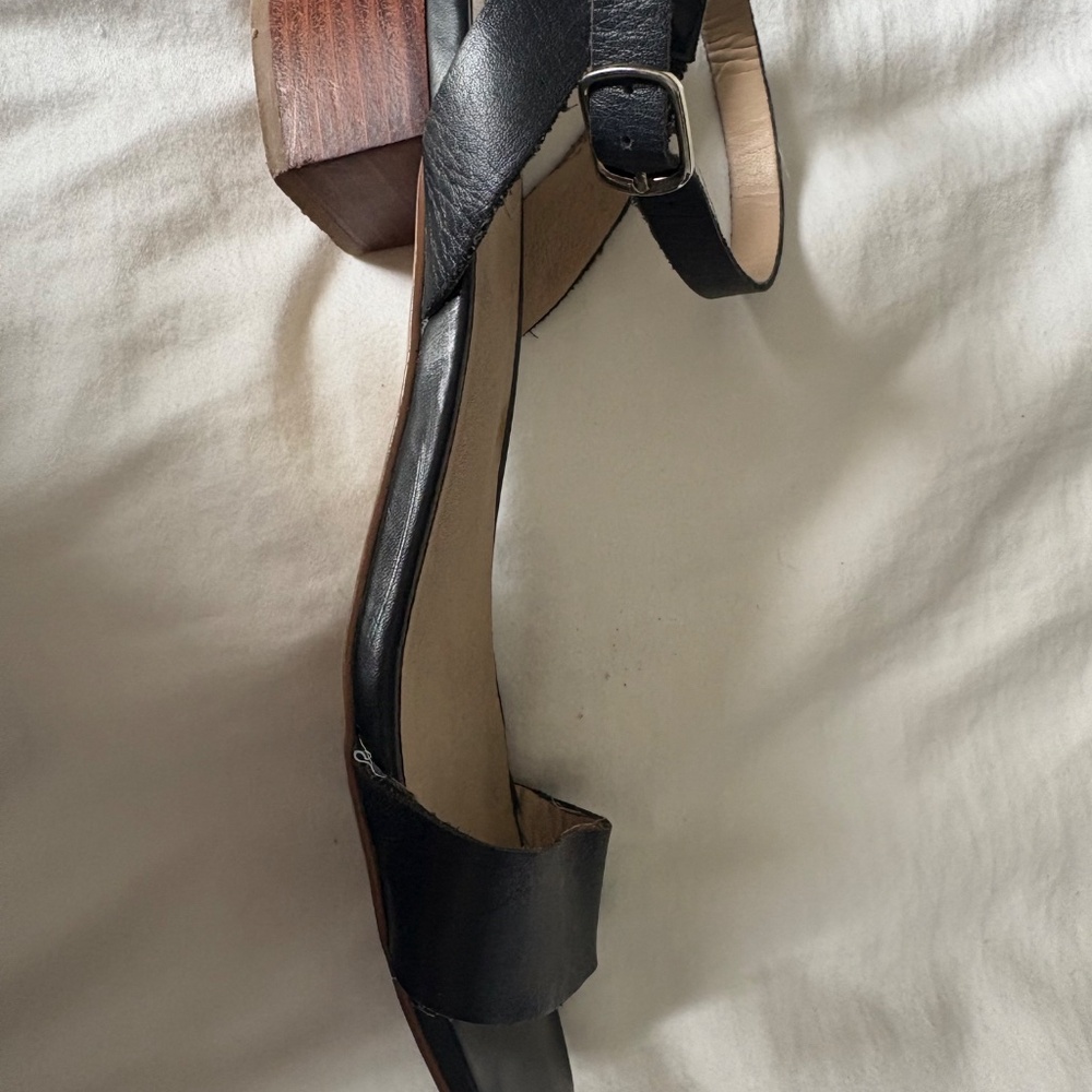 Sandals - Picture 2 of 2